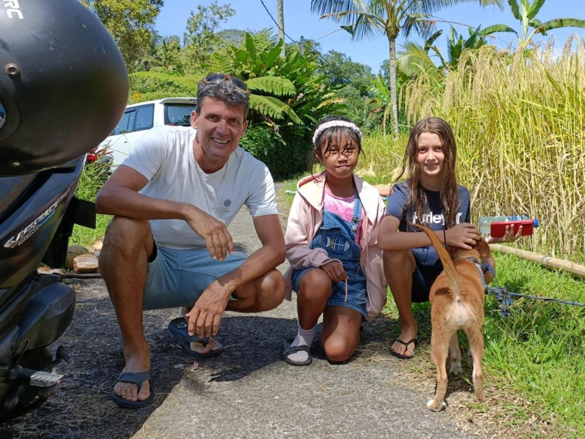 D'Ume Bendoel Homestay ジャティルウィ エクステリア 写真